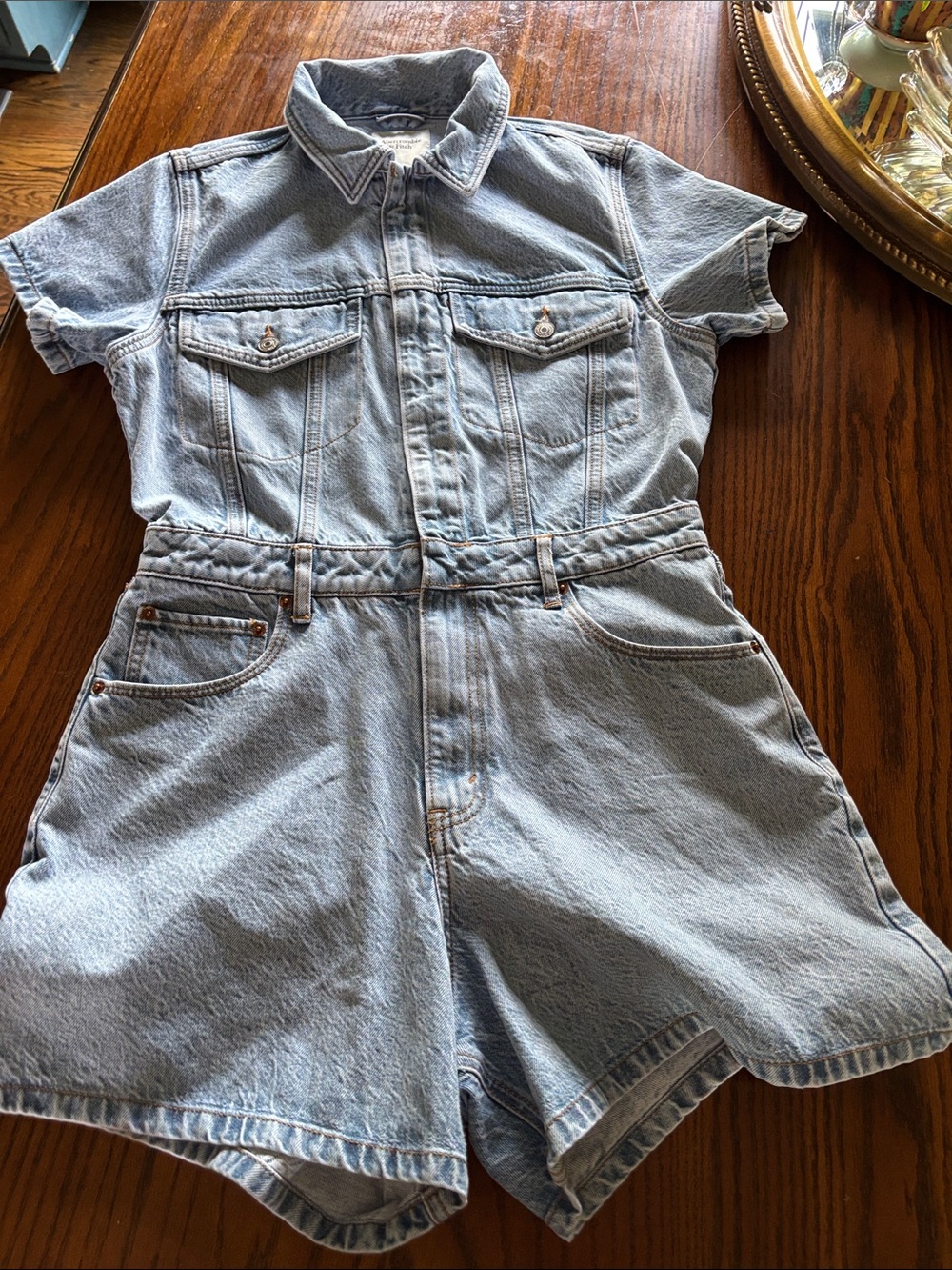Abercrombie & Fitch Light Wash Denim Romper Short Sleeve Utility Zip Front M